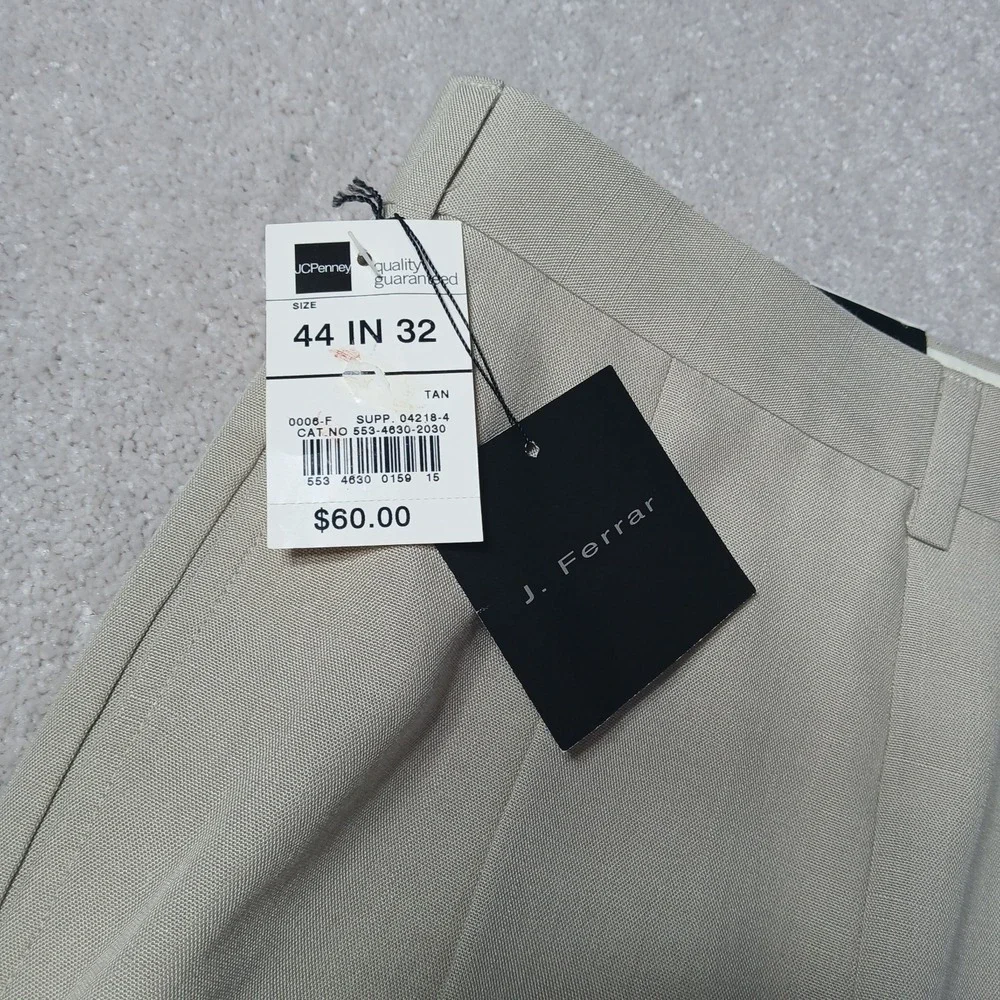 J. Ferrar Tan Suit 2 Piece Set 44S Jacket 2-button Ventless 44x32 Pants NWTS